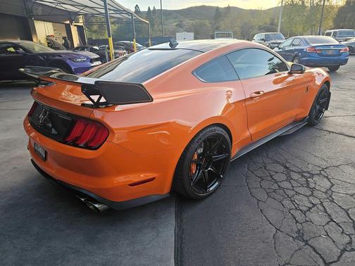 2020 Ford Shelby GT500 Base