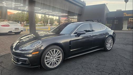 2018 Porsche Panamera 4S