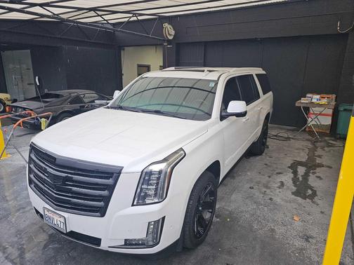 2020 Cadillac Escalade ESV Sport Platinum