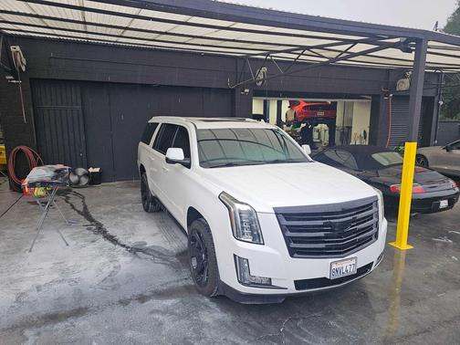 2020 Cadillac Escalade ESV Sport Platinum