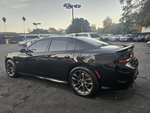 2020 Dodge Charger Scat Pack
