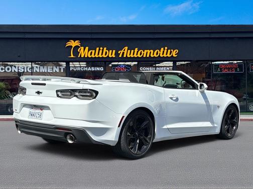 Summit White 2023 Chevrolet Camaro 1SS