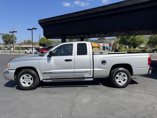 2005 Dodge Dakota Laramie Club Cab