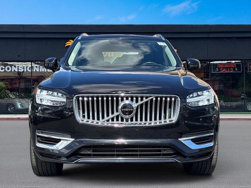Onyx Black Metallic 2022 Volvo XC90 Recharge Plug-In Hybrid T8 Inscription Expression 6 Passenger