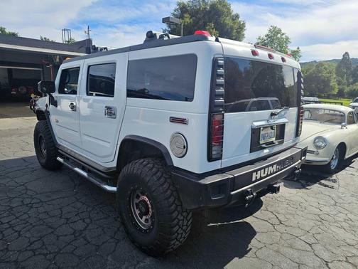 2005 Hummer H2 Base