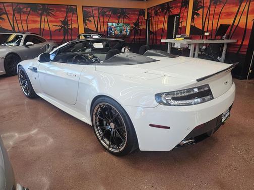 2012 Aston Martin V8 Vantage Base