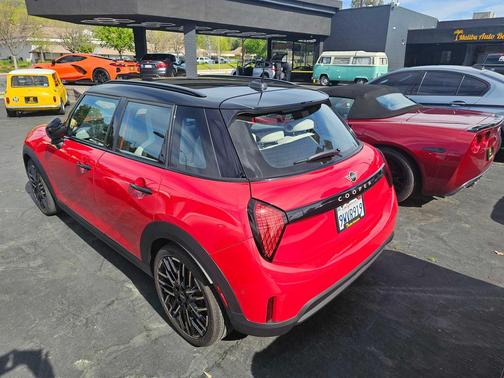 2026 MINI Hardtop Cooper