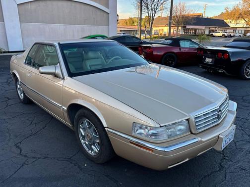 1998 Cadillac Eldorado Standard