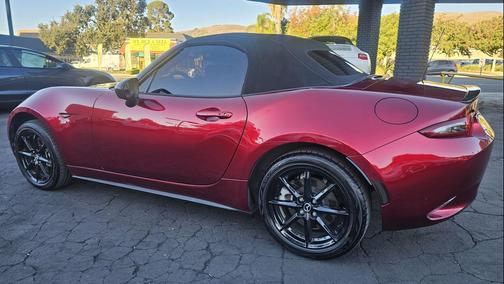 2023 Mazda MX-5 Miata Sport