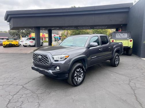 2023 Toyota Tacoma SR5
