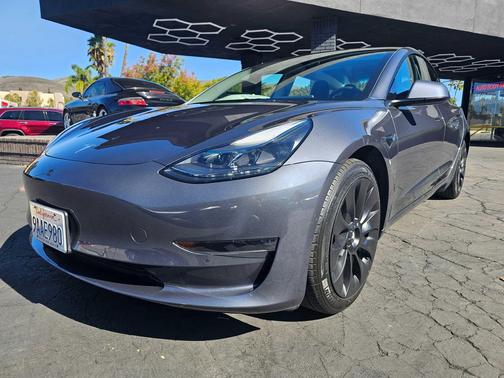 2022 Tesla Model 3 Long Range