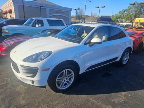 2018 Porsche Macan Sport Edition