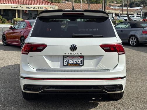 2022 Volkswagen Tiguan 2.0T SE R-Line Black