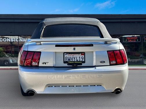 2001 Ford Mustang GT
