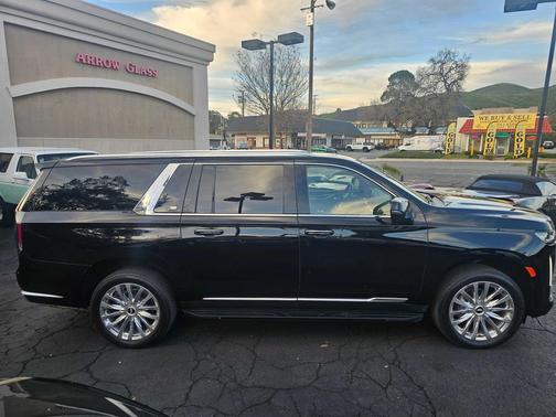 2024 Cadillac Escalade ESV Sport