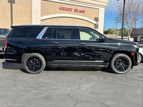 2024 Cadillac Escalade ESV Sport