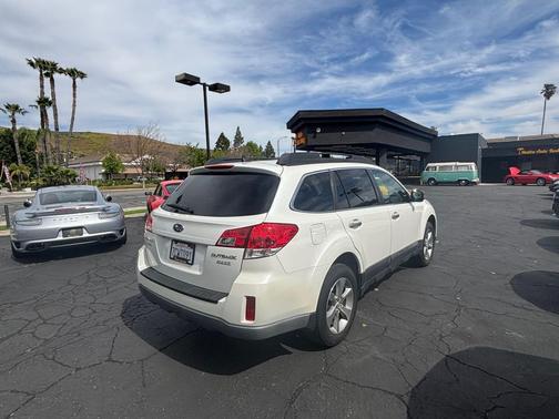 2014 Subaru Outback 2.5i Limited