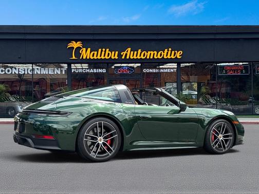 GREEN 2026 Porsche 911 Targa 4 GTS