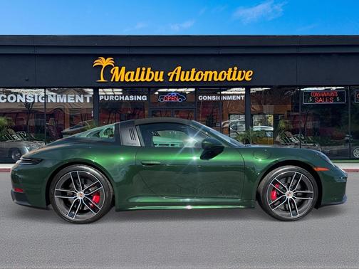 GREEN 2026 Porsche 911 Targa 4 GTS