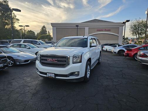 WHITE 2015 GMC Yukon SLT