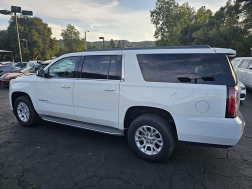 WHITE 2015 GMC Yukon SLT