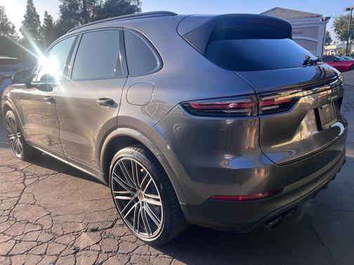 2019 Porsche Cayenne Cayenne E-Hybrid