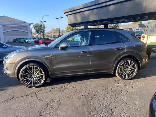 2019 Porsche Cayenne Cayenne E-Hybrid