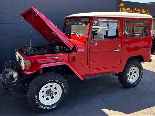 RED 1978 Toyota Land Cruiser Base