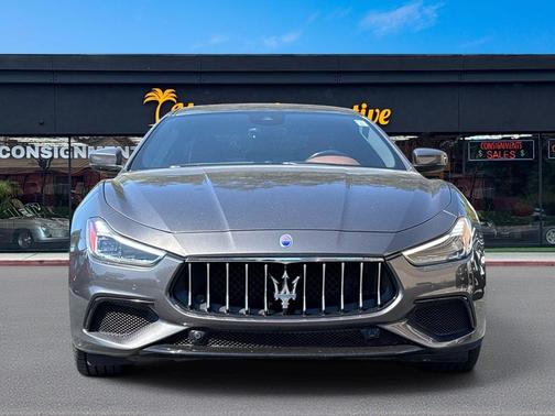 Bianco Alpi Pearlescent 2018 Maserati Ghibli S Q4 GranSport