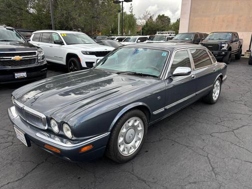 2001 Jaguar XJ Vanden Plas