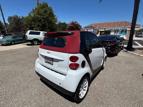 Crystal White 2010 smart ForTwo passion