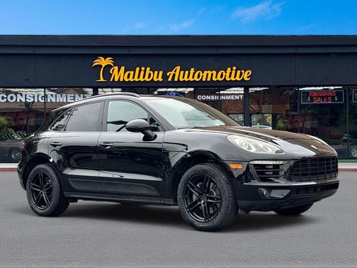 BLACK 2018 Porsche Macan Macan Sport Edition