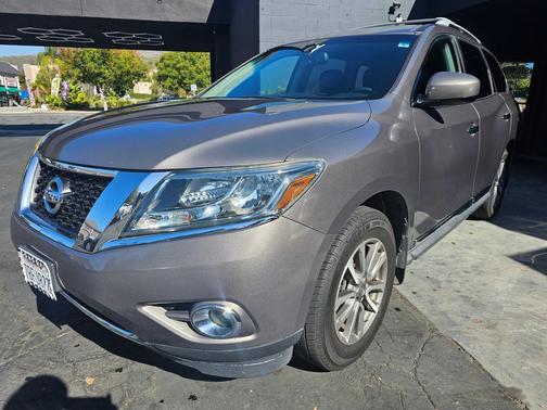 2013 Nissan Pathfinder SL