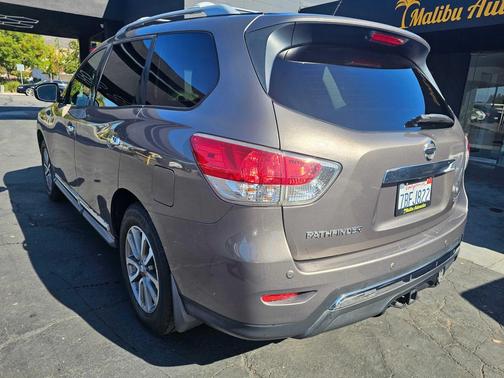 2013 Nissan Pathfinder SL