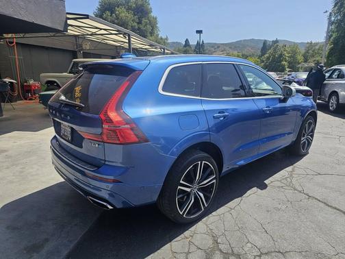 2018 Volvo XC60 T6 R-Design