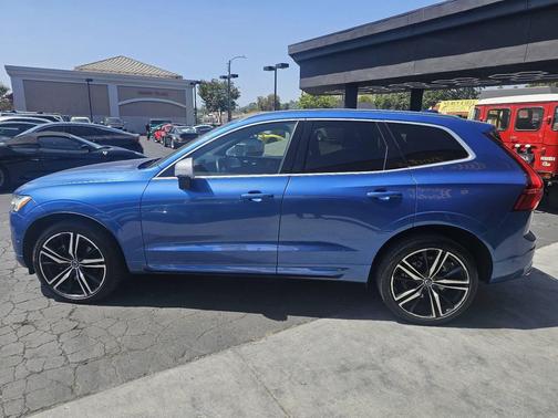 2018 Volvo XC60 T6 R-Design