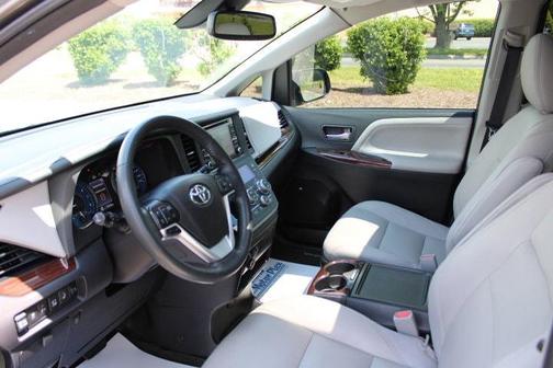 2020 Toyota Sienna Limited