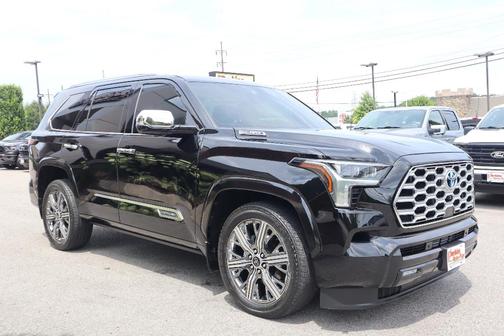 2023 Toyota Sequoia Capstone