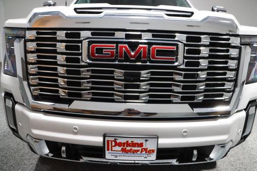 2024 GMC Sierra 2500 Denali
