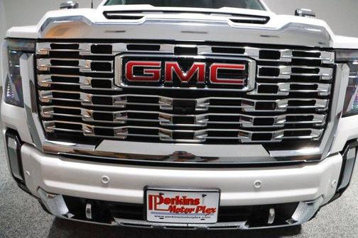 2024 GMC Sierra 2500 Denali