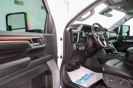 2024 GMC Sierra 2500 Denali