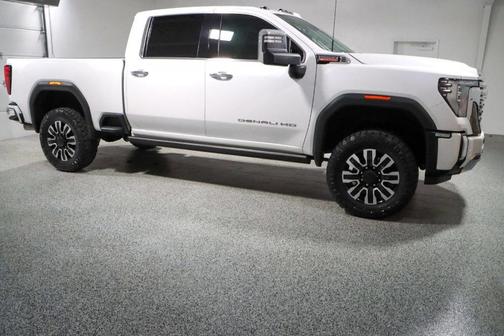 2024 GMC Sierra 2500 Denali