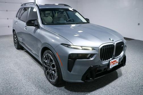 2023 BMW X7 M60i