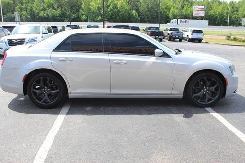 2021 Chrysler 300 S