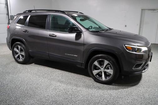 Gray 2022 Jeep Cherokee Limited