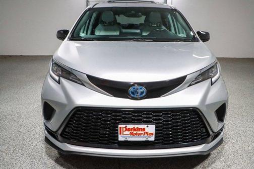 2024 Toyota Sienna XSE 7 Passenger