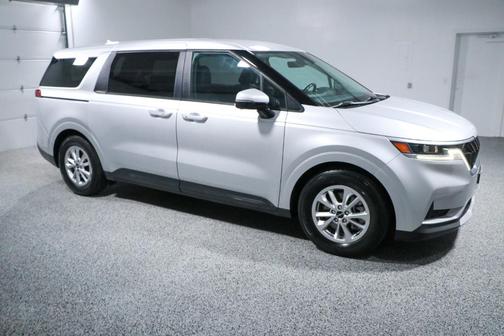 2022 Kia Carnival LXS