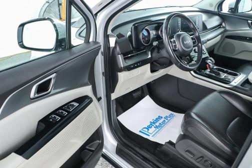 2022 Kia Carnival LXS