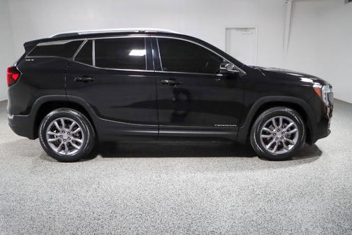 Black 2024 GMC Terrain SLT