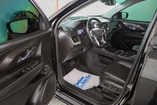 Black 2024 GMC Terrain SLT